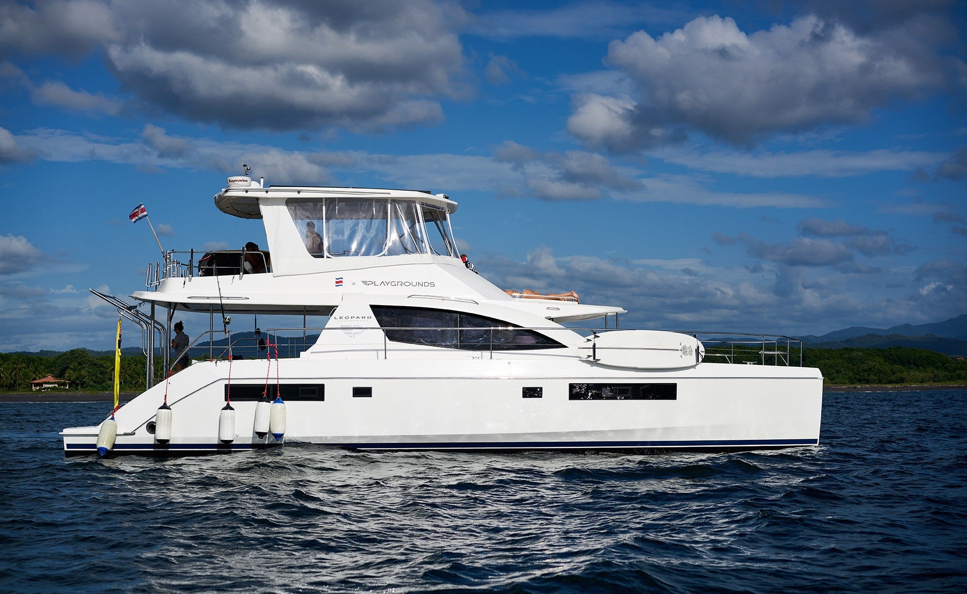 Boat Description - PLAYGROUNDS Costa Rica Yacht Rental, Luxury Ocean Adventures