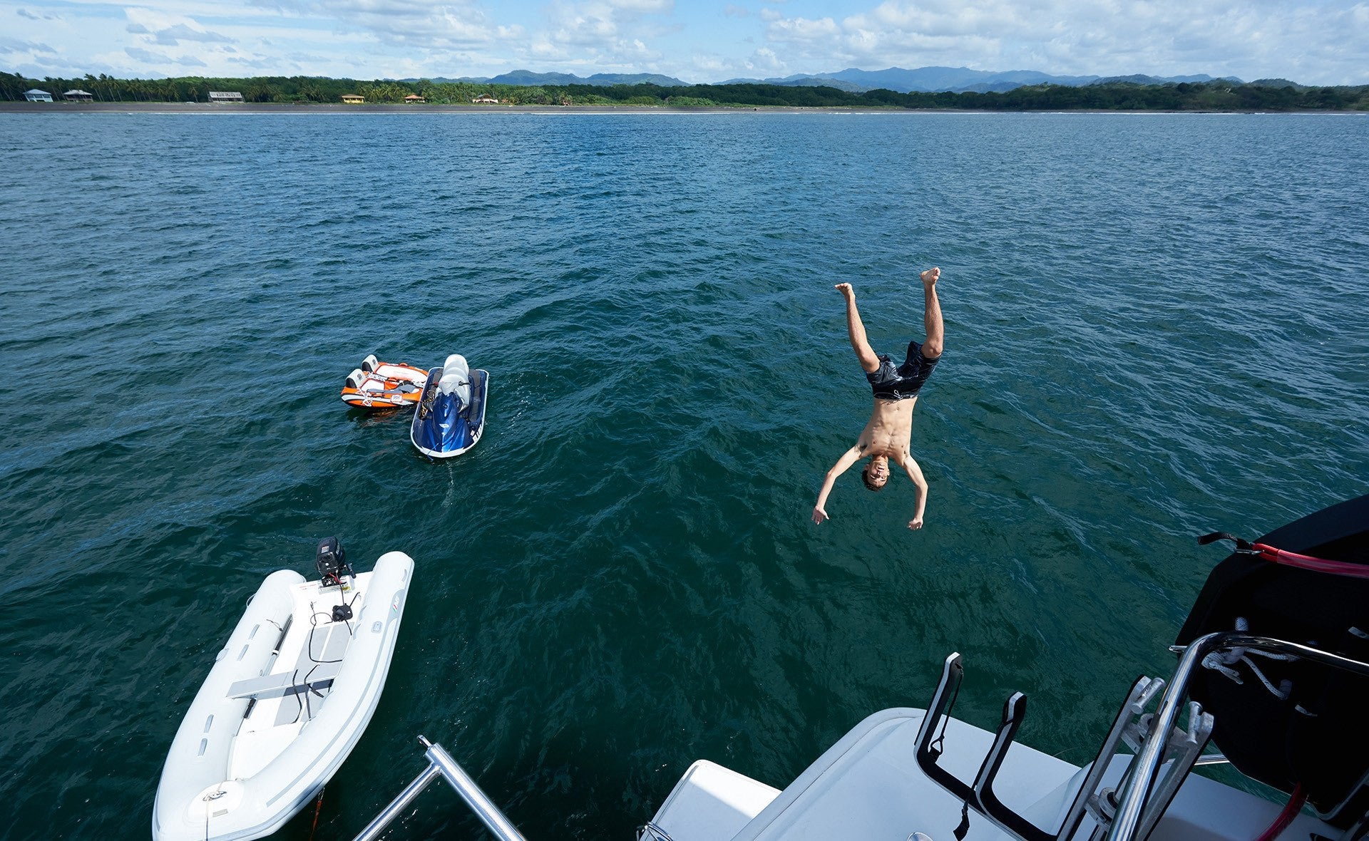 Activities - PLAYGROUNDS Costa Rica Yacht Rental, Luxury Ocean Adventures